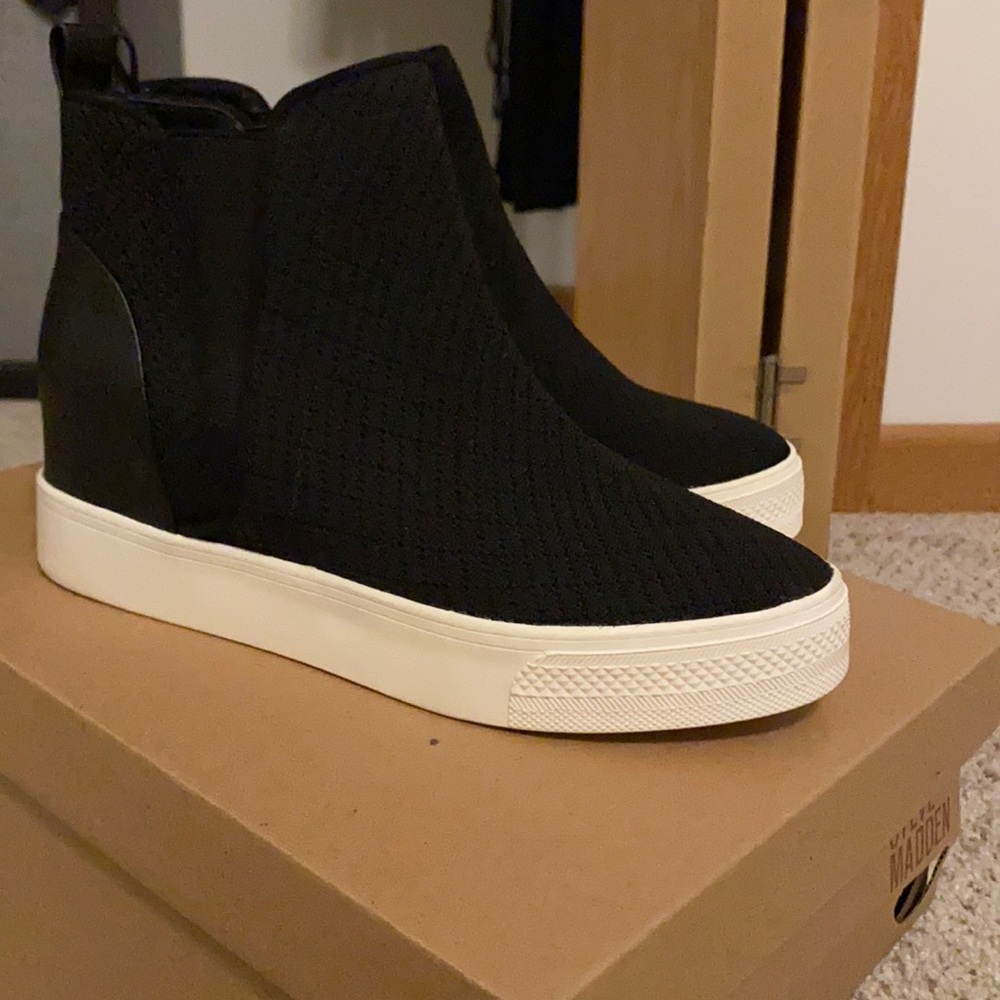 Steve Madden Ditta Wedge Sneaker